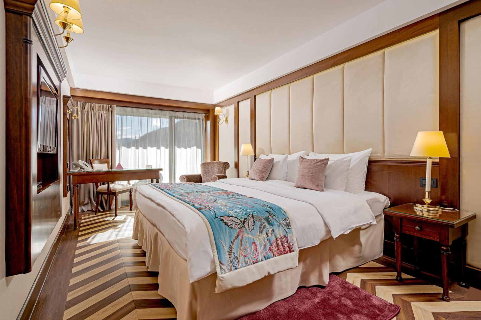 International Hotel 4*